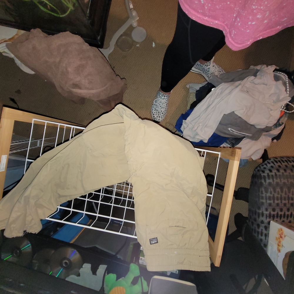 Aeropostale Khaki Cargo Pants
